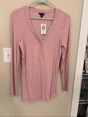 torrid Blush Pink Long-Sleeve Snap Henley - size 00